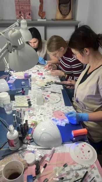 warsztaty-zdobienia-paznokci-zhostovo-1