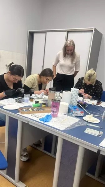 warsztaty-zdobienia-paznokci-zhostovo-5