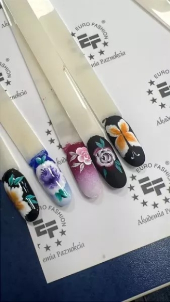warsztaty-zdobienia-paznokci-zhostovo-17